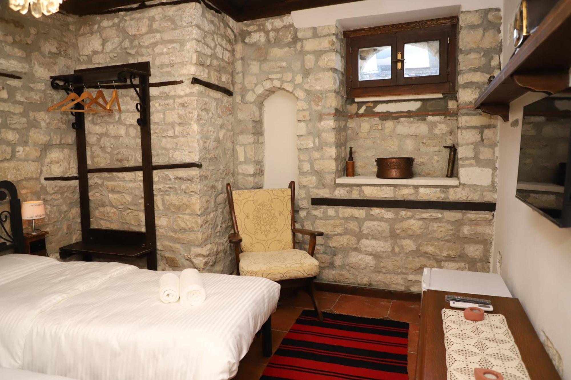 Vila Art Berat Castle Exterior foto