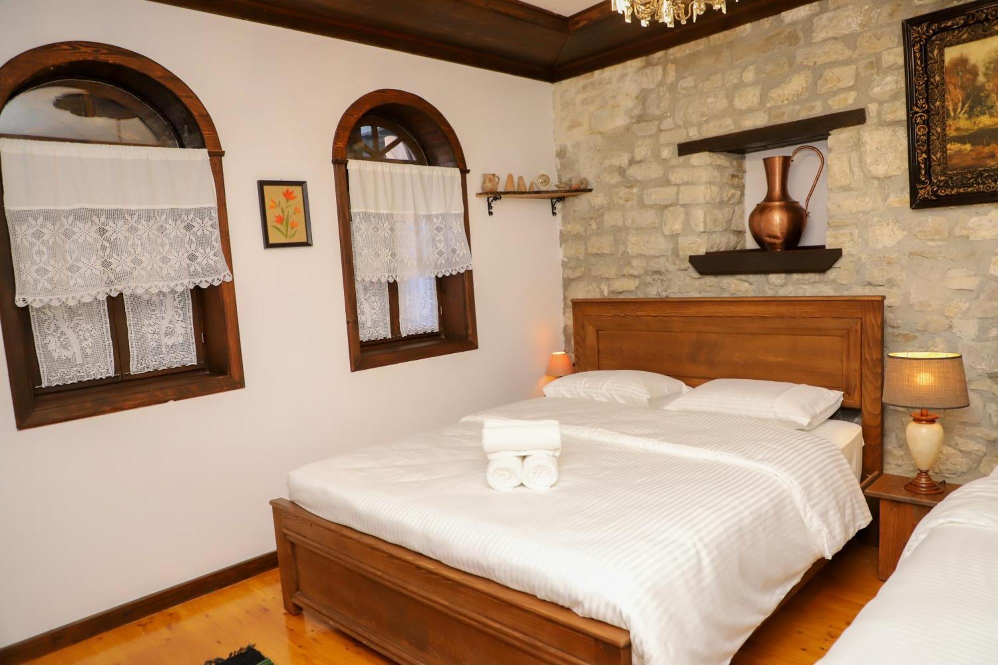 Vila Art Berat Castle Exterior foto